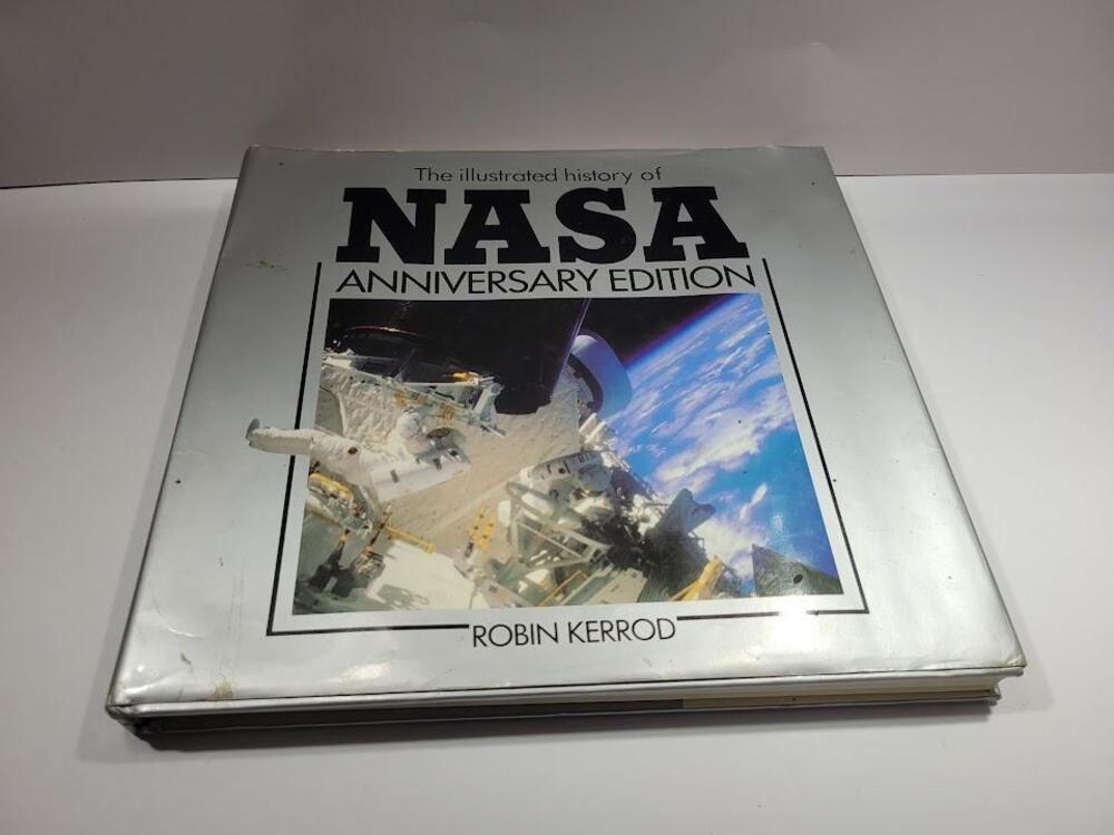 Vintage Illustrated History Of NASA Anniversary Edition Kerrod HC Italy Space